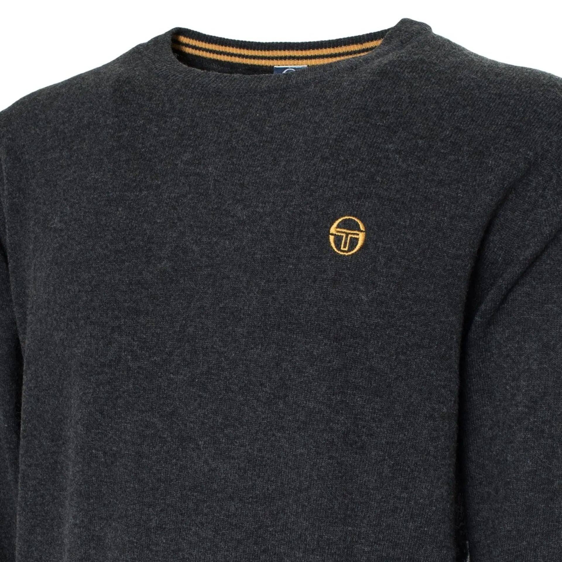 Sergio Tacchini Pulls Sergio Tacchini